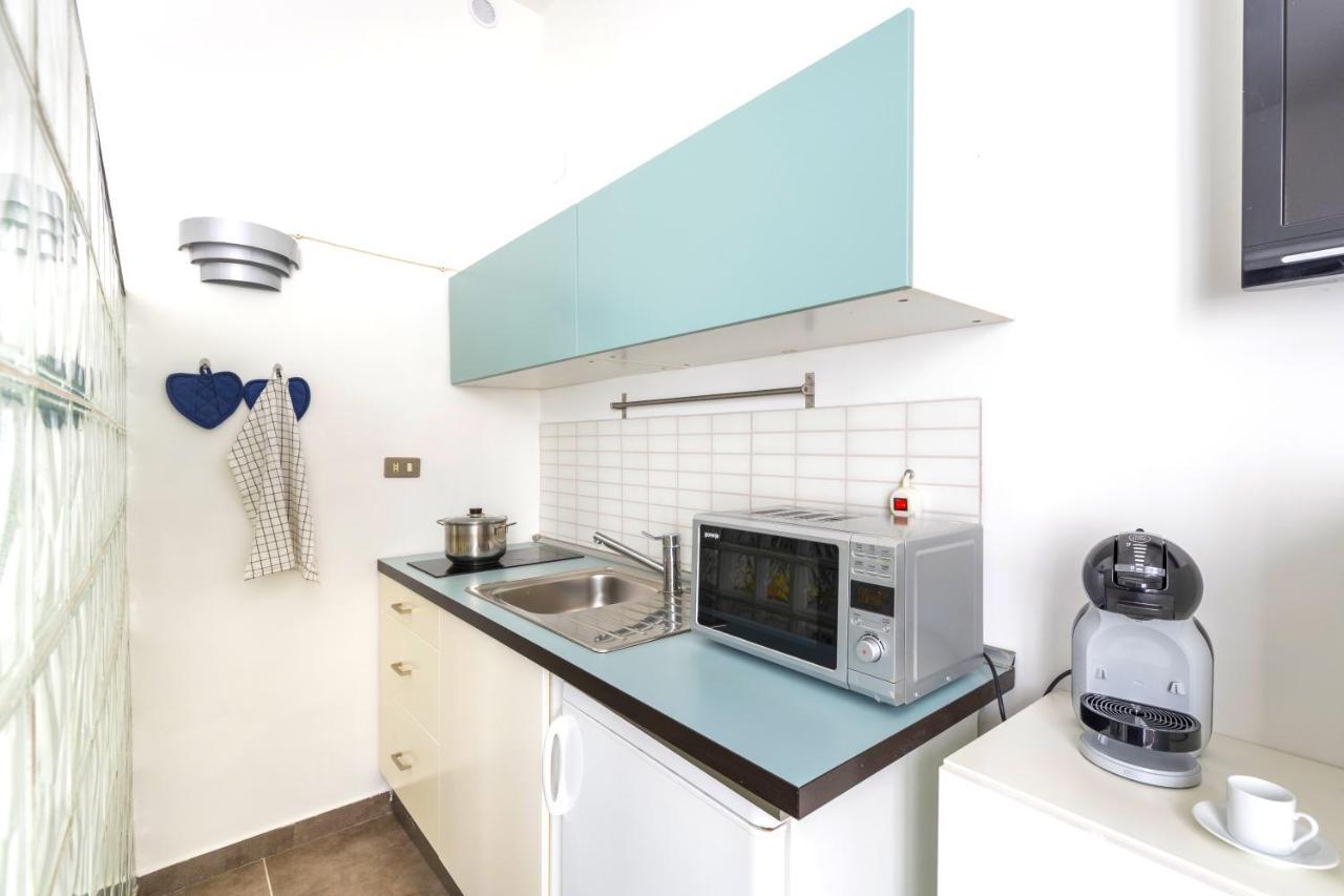 Hostly - Nicole Apartment Volturno- Full Rome Center ภายนอก รูปภาพ