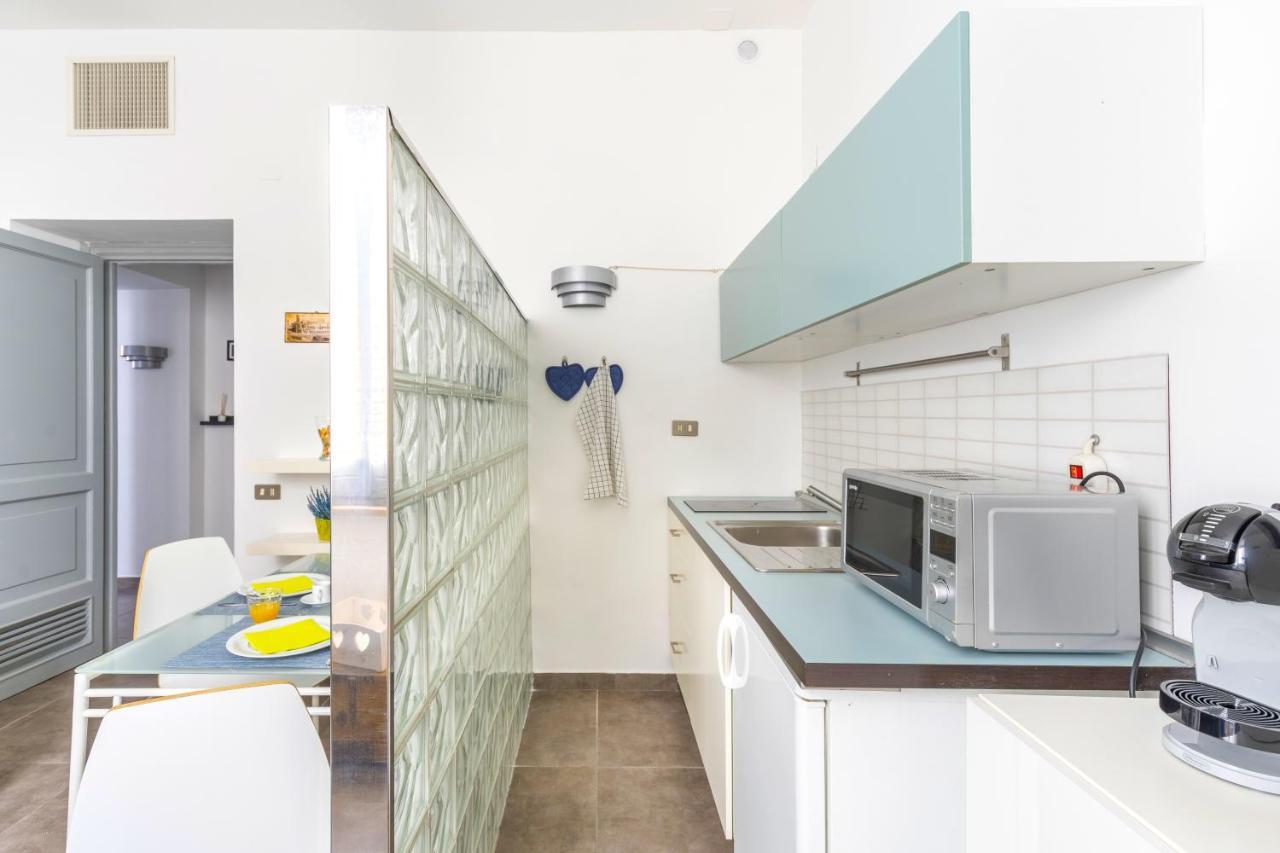 Hostly - Nicole Apartment Volturno- Full Rome Center ภายนอก รูปภาพ