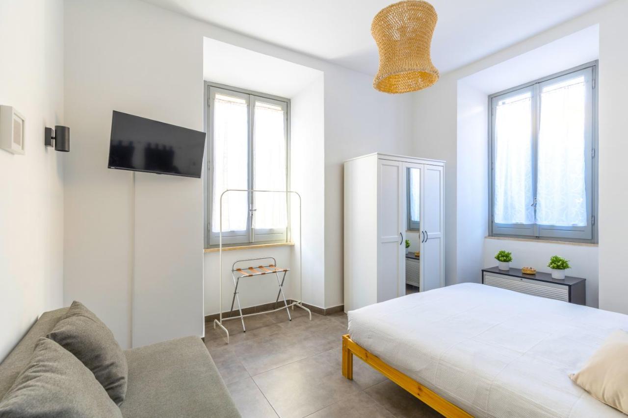 Hostly - Nicole Apartment Volturno- Full Rome Center ภายนอก รูปภาพ
